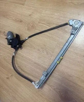 Renault Megane I Front door window regulator with motor 112144 400326A 400326