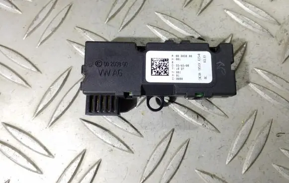 Volkswagen PASSAT B6 Steering angle sensor 3C0959654