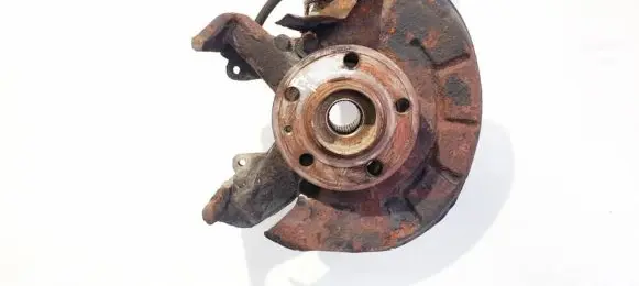 Volkswagen Fox Front wheel hub