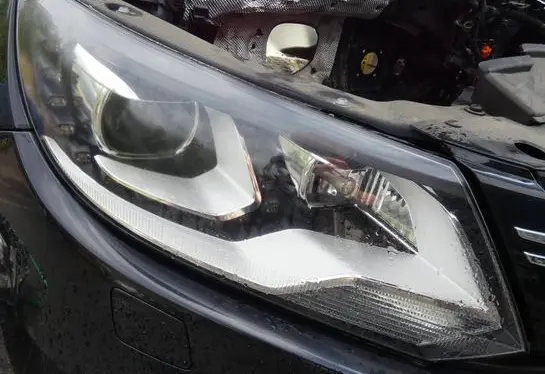 Volkswagen Tiguan Headlight/headlamp 5N1941752