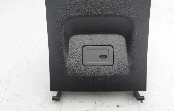 USB socket connector