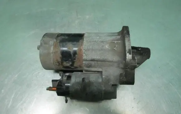 Nissan Qashqai Starter motor M000T87881 8200584675A KZ10