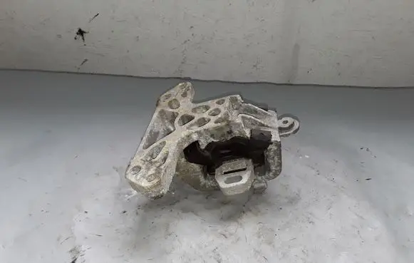 Citroen C5 Engine mount bracket NOCODE