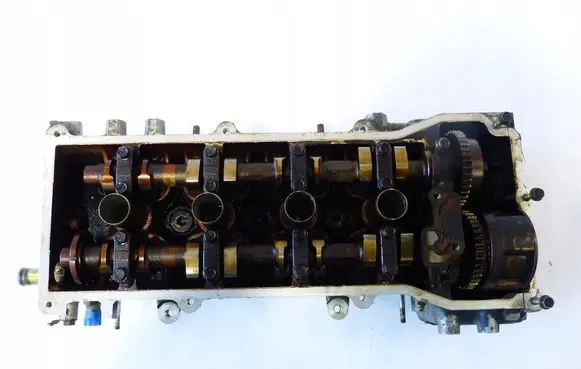 Nissan Cube Z11 Engine head CR14DE