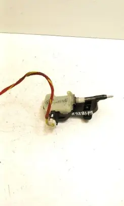 Fuel tank cap lock