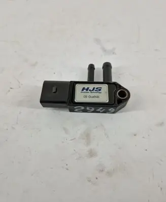 Volkswagen Golf VI Oil pressure sensor