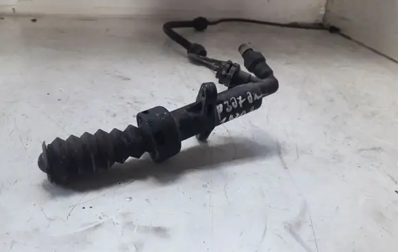 Peugeot 307 Clutch master cylinder