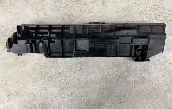 BMW 3 E90 E91 Radiator trim 7524914 17107524914 11074810