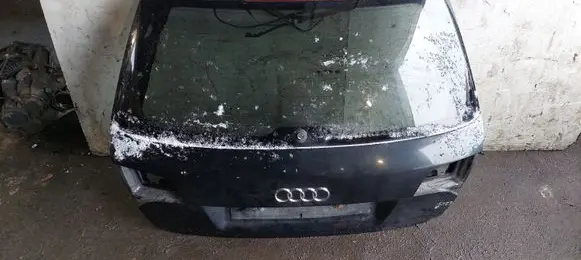 Audi A4 S4 B7 8E 8H Tailgate/trunk/boot lid 
