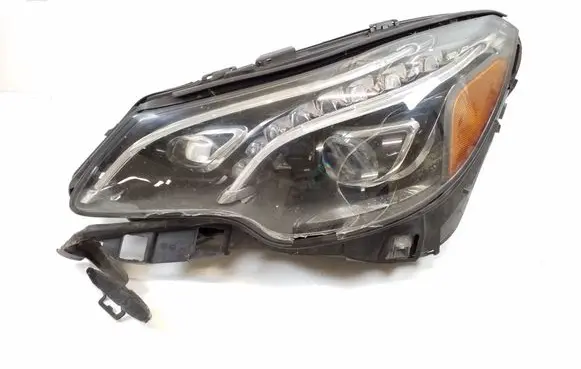 Mercedes-Benz E C207 W207 Headlight/headlamp A2079064300