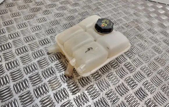 Ford C-MAX II Coolant expansion tank/reservoir 8v618k218ae 8v618k218de Av418k218da