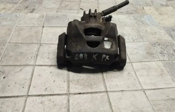Peugeot 5008 Front brake caliper