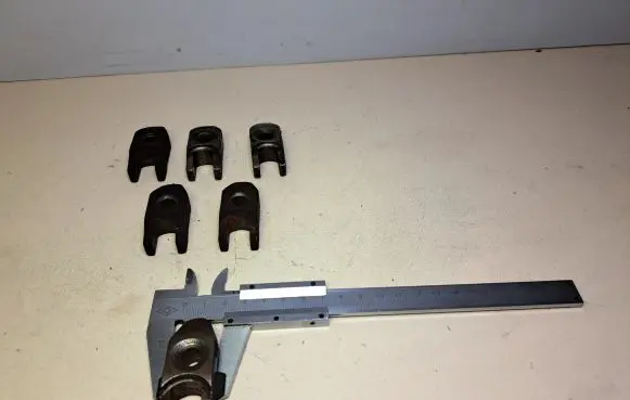 Hyundai ix 55 Fuel Injector clamp holder
