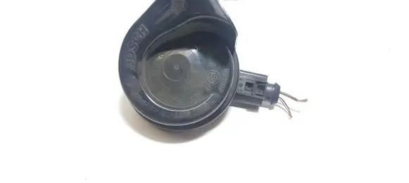 Volkswagen Golf V Horn signal 703881157