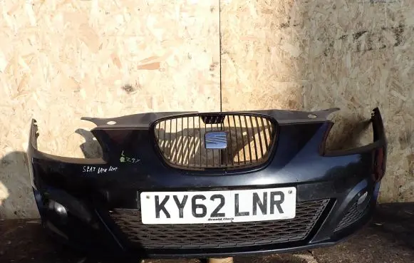 Seat Leon (1P) Front bumper 1P0853667C