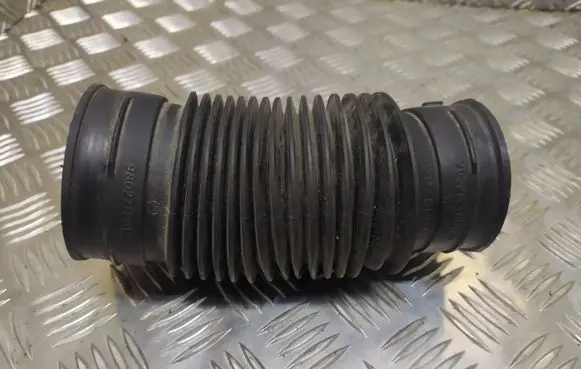 Peugeot 607 Air intake hose/pipe 98027120E