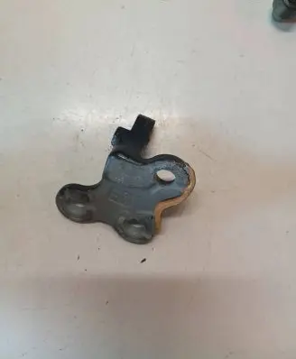 Volvo V60 Front door lower hinge 31299542