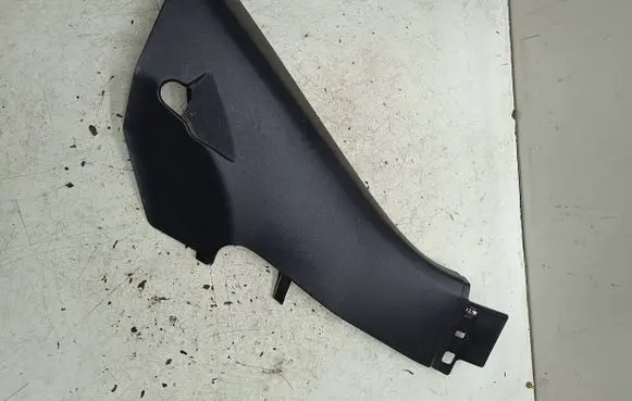 Volkswagen Touareg II (C) pillar trim 7P0867766