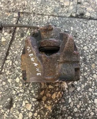 Renault Megane II Front brake caliper