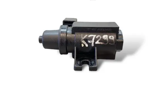 BMW 7 E65 E66 Turbo solenoid valve 7796634 05T313