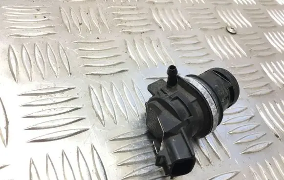 Toyota Land Cruiser (J150) Windscreen/windshield washer pump 8533071010