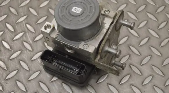 Mercedes-Benz C W205 ABS Pump A2059012800