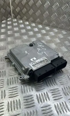 Honda CR-V Engine control unit/module 37820R7CG23 0281030097