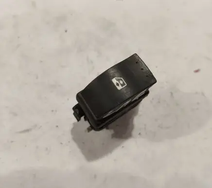 Renault Laguna II Electric window control switch 8200002451