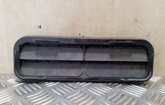Mercedes-Benz C W205 Quarter panel pressure vent A2058301201