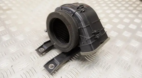 Toyota Prius (XW50) Hybrid/electric vehicle battery fan G923047080