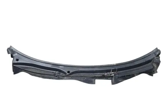 Audi A3 S3 8L Wiper trim 8L1819415A