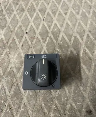 Volvo V70 Light switch 8601772 99W27V