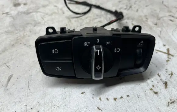 BMW X5 F15 Light switch 9865813