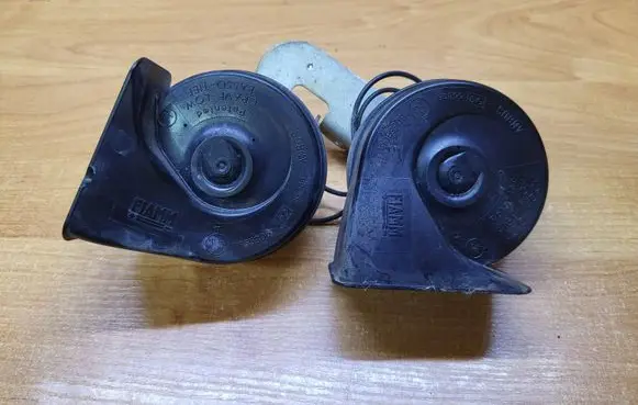 Volvo XC90 Horn signal 0055306