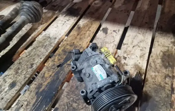 Citroen C4 I Air conditioning (A/C) compressor (pump)