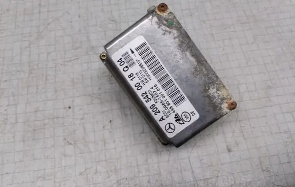 Mercedes-Benz C W203 ESP acceleration yaw rate sensor A2095420018Q04 10098515074