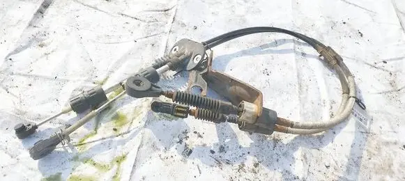 Ford Focus Gear shift cable linkage 