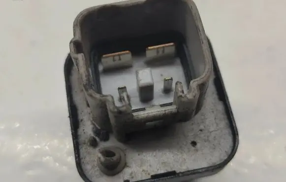 Toyota Avensis T250 Glow plug pre-heat relay 2861067010 1567000671
