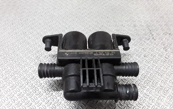 BMW 5 E60 E61 Coolant heater control valve 6412692791501