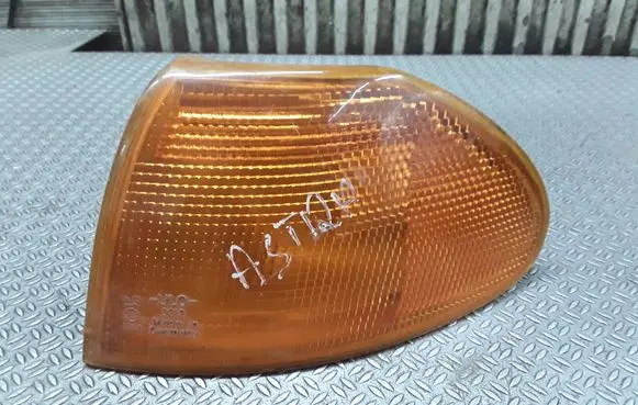 Opel Astra F Front indicator light