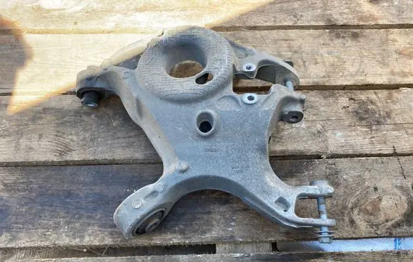 Ford Mustang VI Rear upper control arm/wishbone 5K651