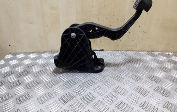 Clutch pedal
