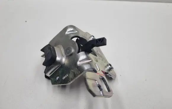 Mercedes-Benz E W212 Seat back rest lock catch A2049200572