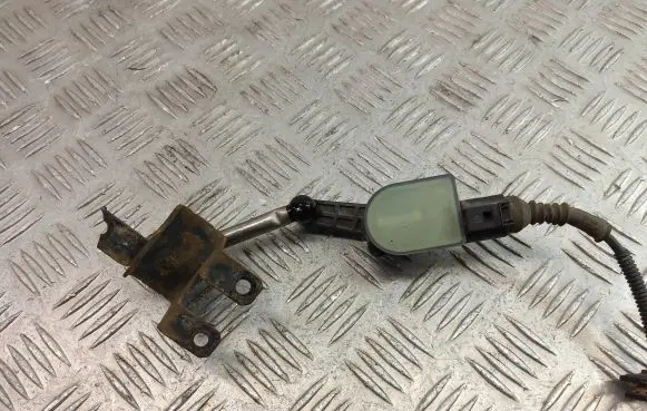 Skoda Octavia Mk1 (1U) Front height sensor lever 1T0907503 6PM00873900
