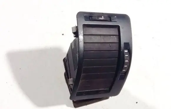 Skoda Octavia Mk2 (1Z) Dash center air vent grill 1z0819702