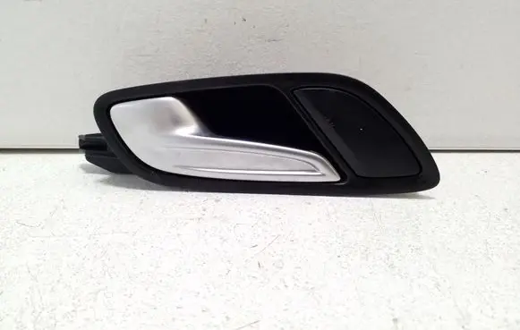 Audi TT TTS Mk2 Front door interior handle 8J1837019