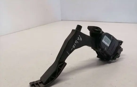 Skoda Fabia Mk1 (6Y) Accelerator throttle pedal 6PV00849501
