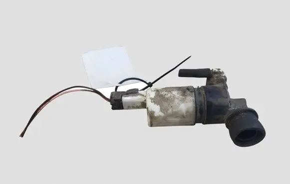 Citroen C4 I Windscreen/windshield washer pump 8200067015