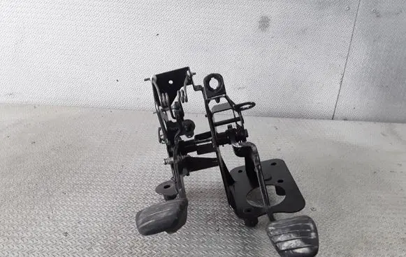 Renault Espace - Grand espace IV Pedal assembly 8200139603