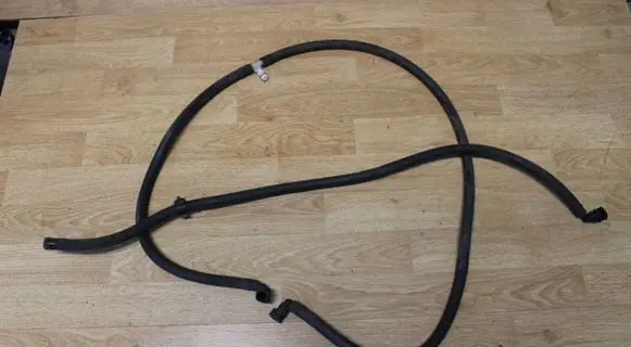 Volvo XC90 Headlight washer hose/pipe 